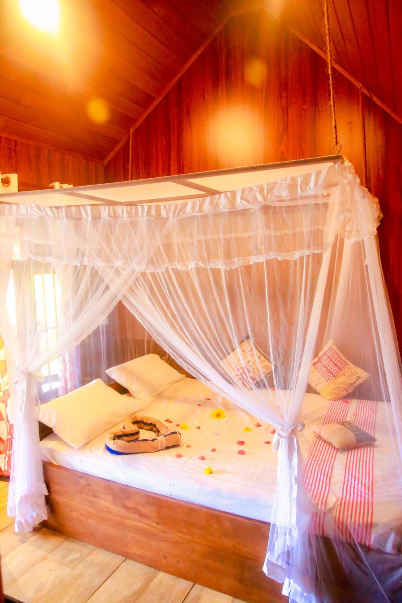 Blue Ocean Tree House Hiriketiya Villa Dikwella Eksteriør billede